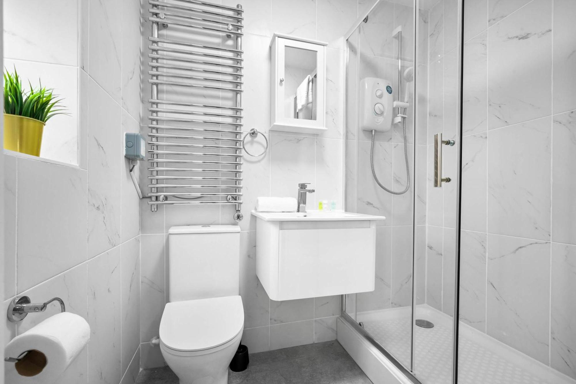 Luxury 3 Bedroom Apartment - Terrace - Near City Centre - Wifi - Smart Tv 1Mr Birmingham Dış mekan fotoğraf